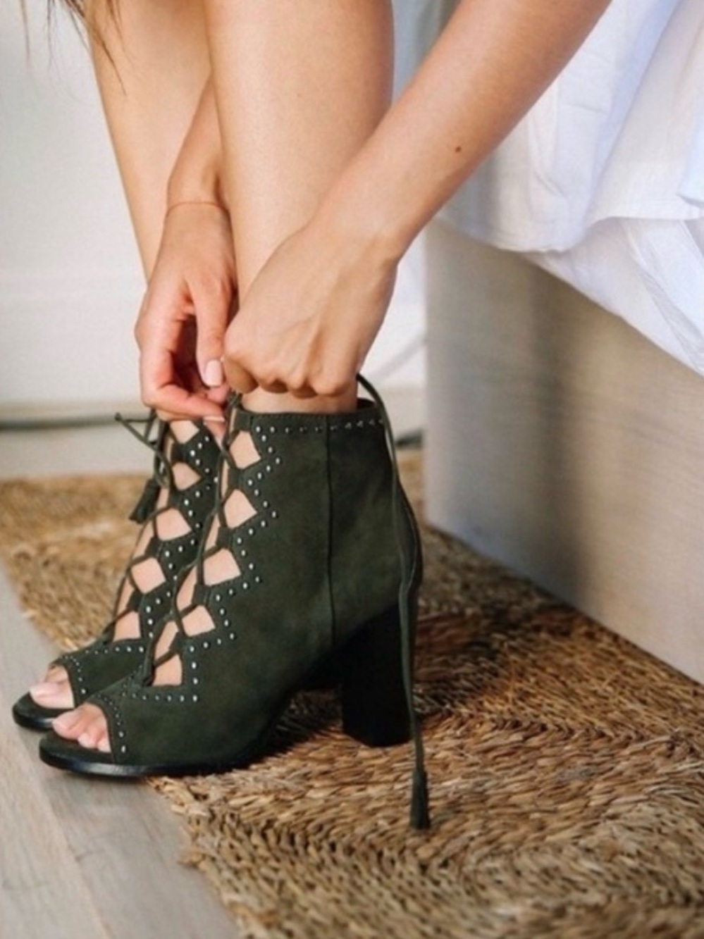 NWOT Frye Gabby Ghillie Stud Suede Bootie